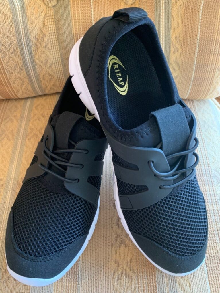 ライザップ スニーカー生協口コミ!本音の評判を暴露