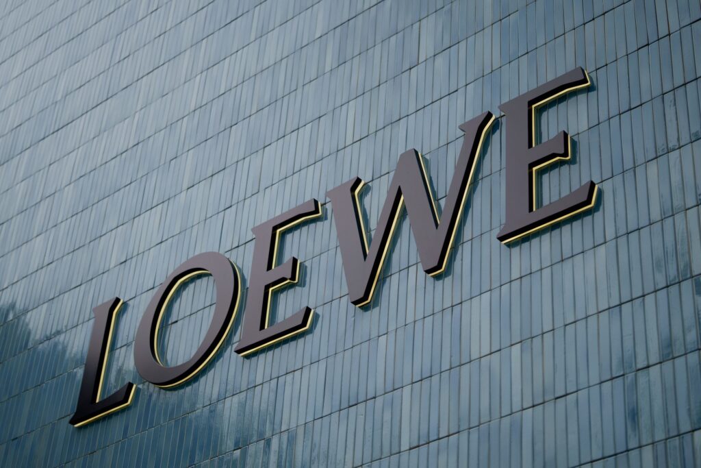 LVMH株はどこで買える?購入方法を徹底解説