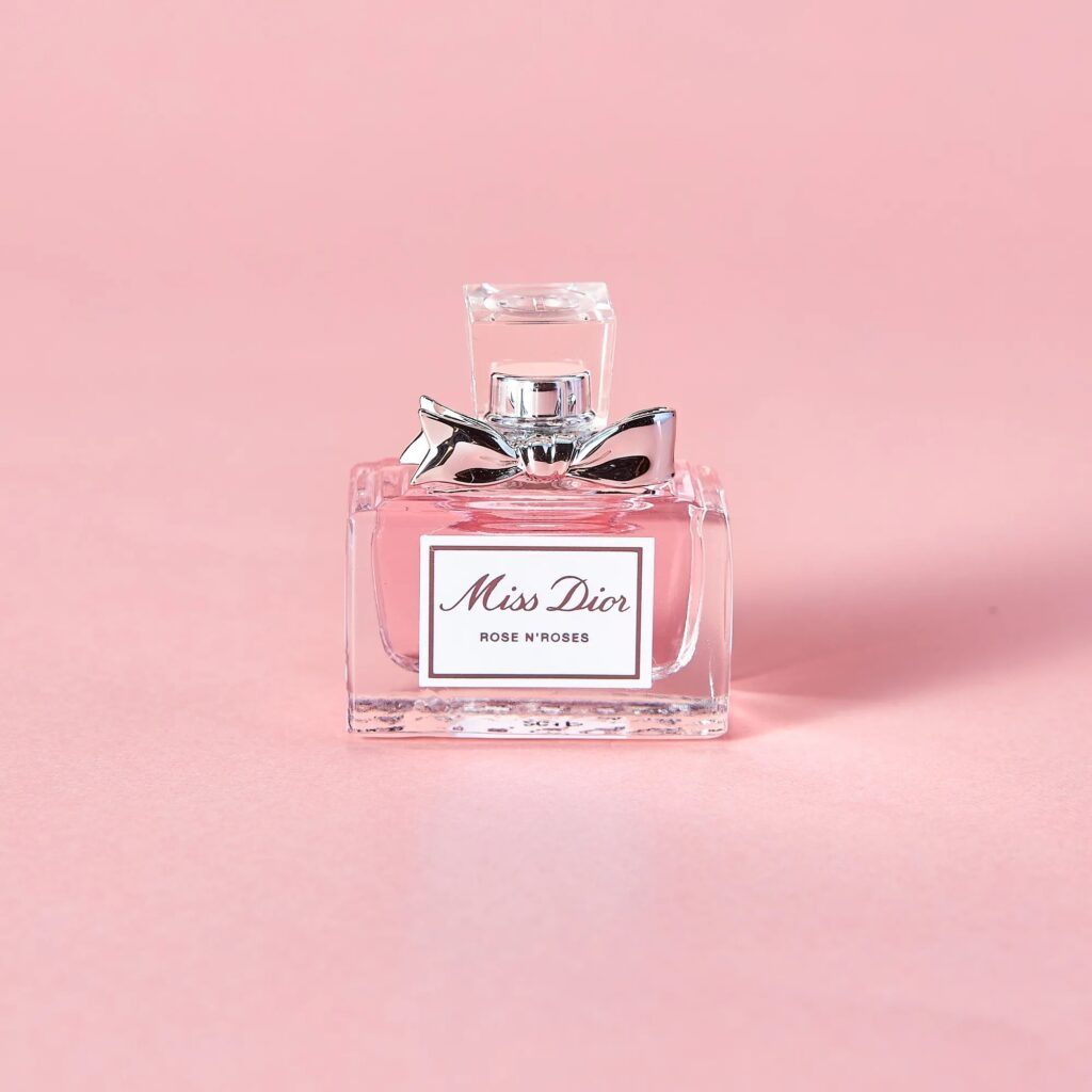 Dior香水はどこで買える?全購入先を徹底解説