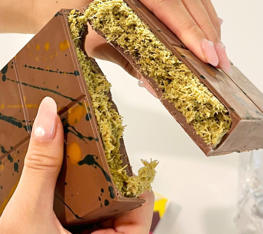 ドバイチョコレートどこで買える？空港・通販・人気ブランド総解説