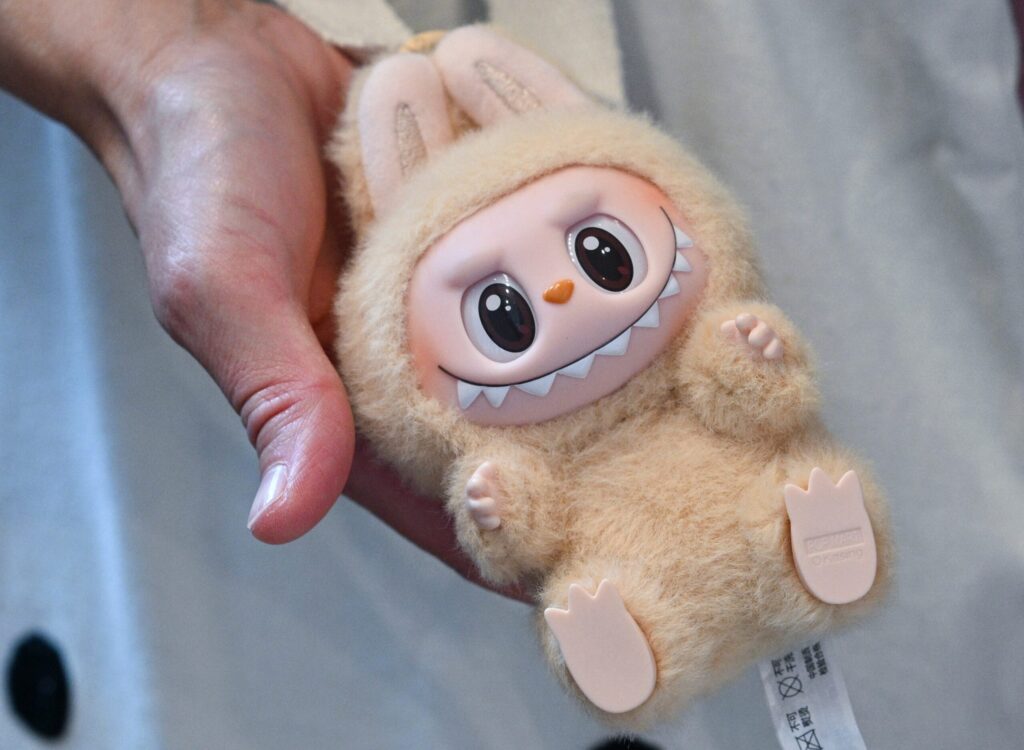 Labubuどこで買える？在庫ありの購入場所と入手方法を徹底解説！